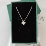 Collier trefle 4 feuilles moissanite 0.4 carat BELA - argent 925 photo review